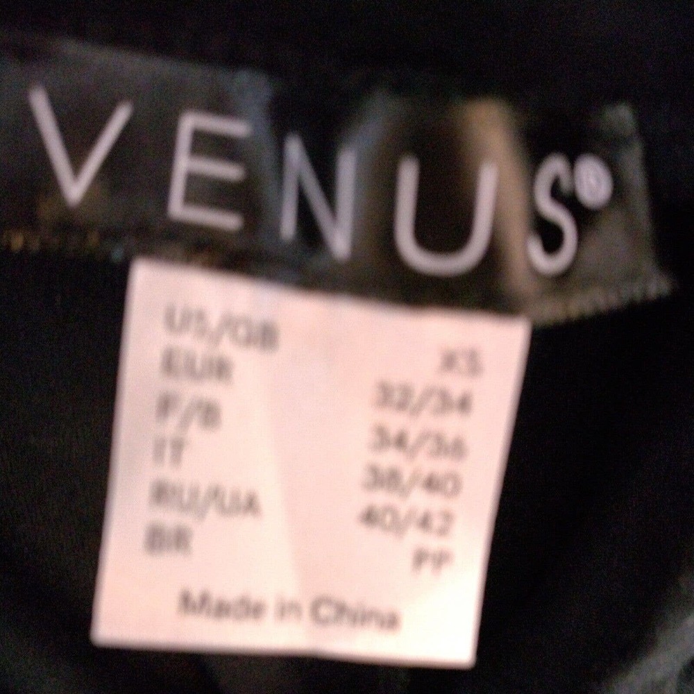 Venus Solid Black Lace Leggings - Picture 4 of 5
